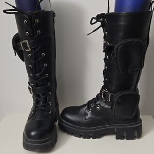Gothic Lace-Up Combat Boots with Side Pouches & Zip (7)